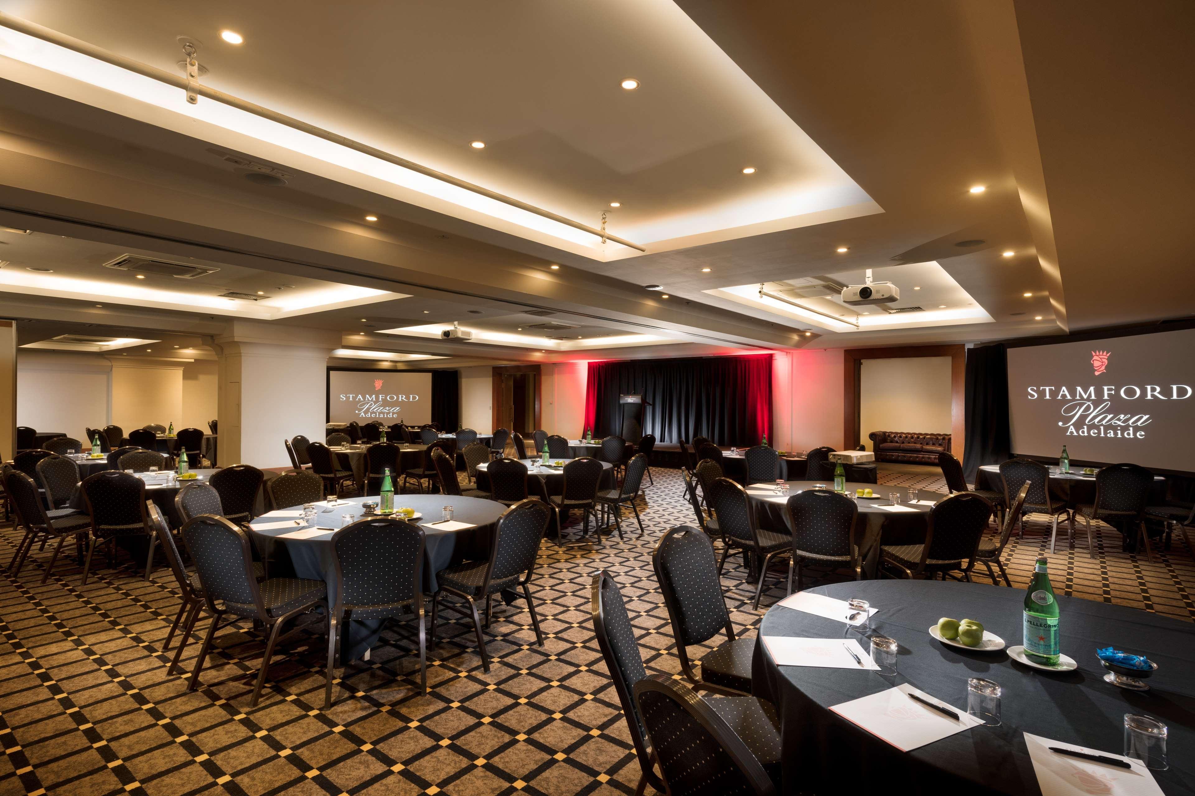 Stamford Plaza Adelaide Hotell Exteriör bild The ballroom