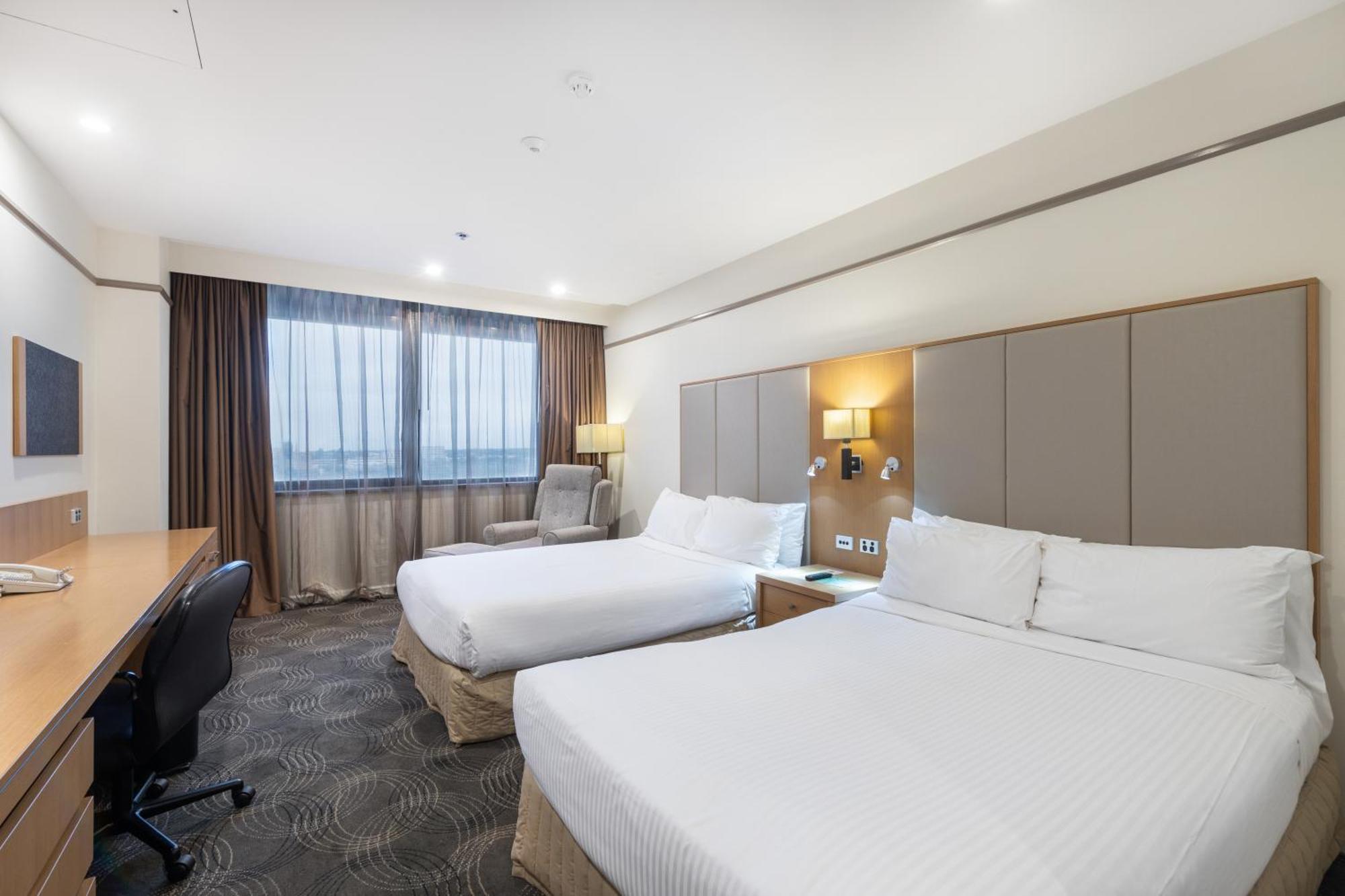 Stamford Plaza Adelaide Hotell Exteriör bild