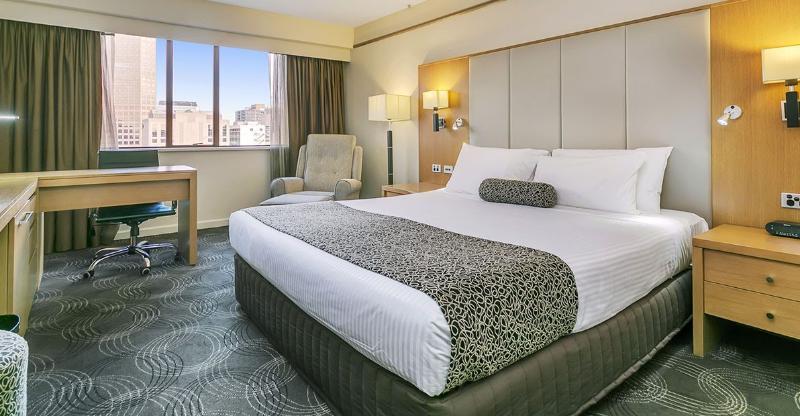 Stamford Plaza Adelaide Hotell Exteriör bild A room at the Hilton San Francisco