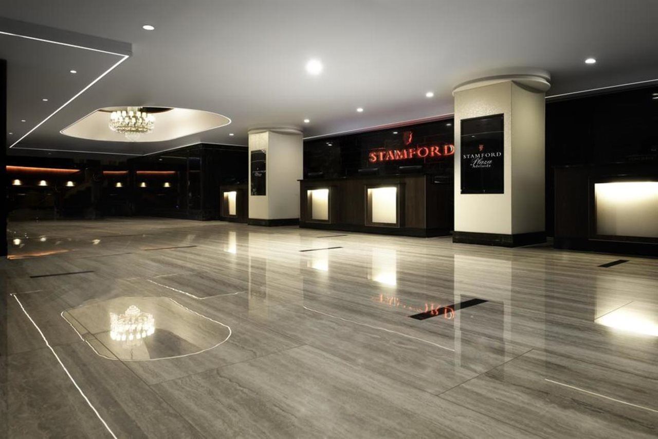 Stamford Plaza Adelaide Hotell Exteriör bild Starford Hotel